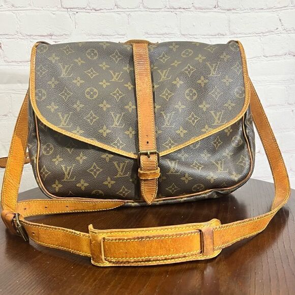 LOUIS VUITTON Monogram Saumur 35 Cross body bag Vintage 1990 Made in France GUC - Picture 1 of 14